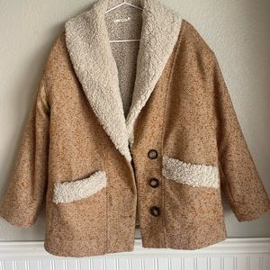 Nice Tularosa coat